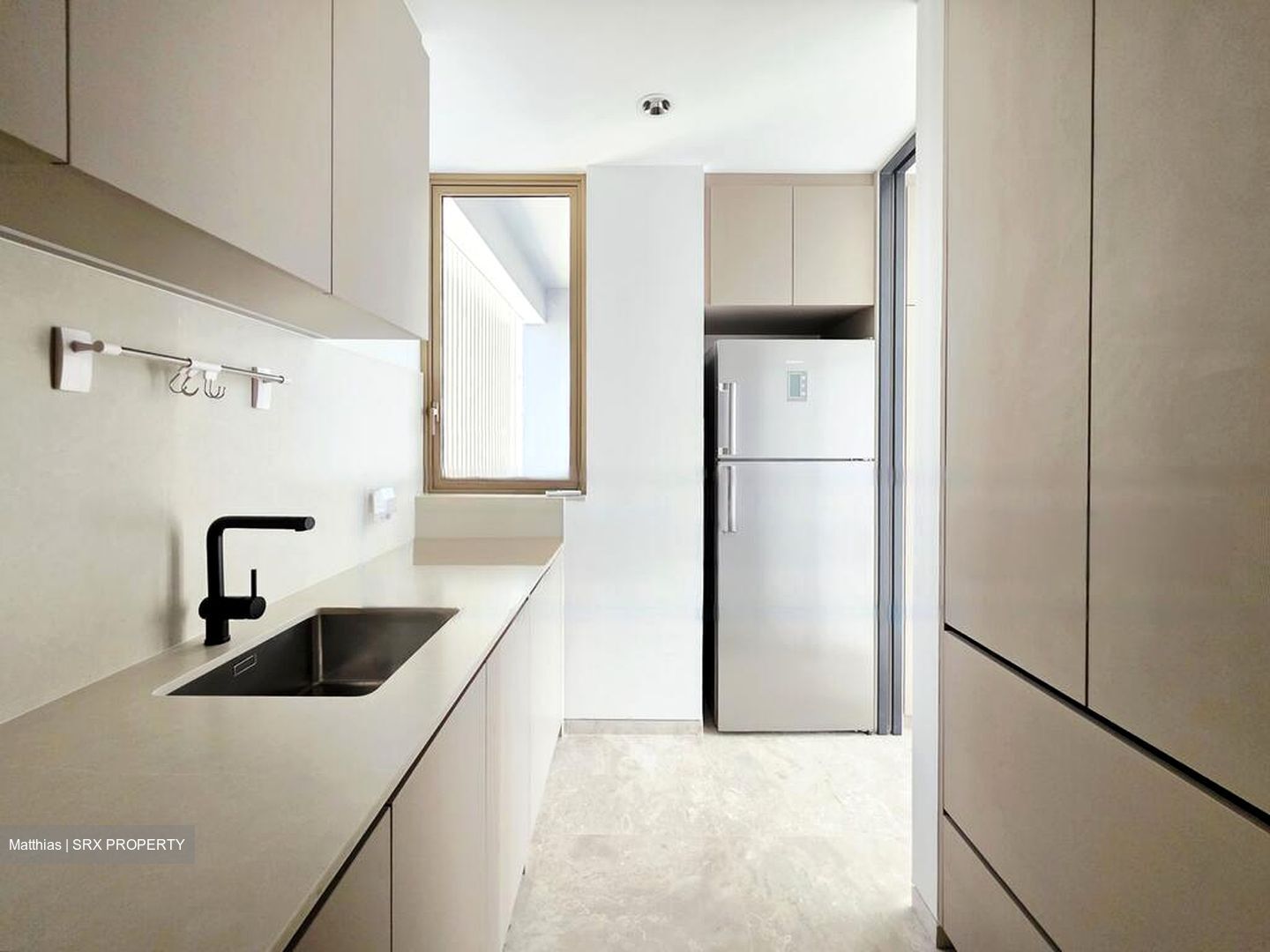 33 Devonshire  (D9), Apartment #468364001